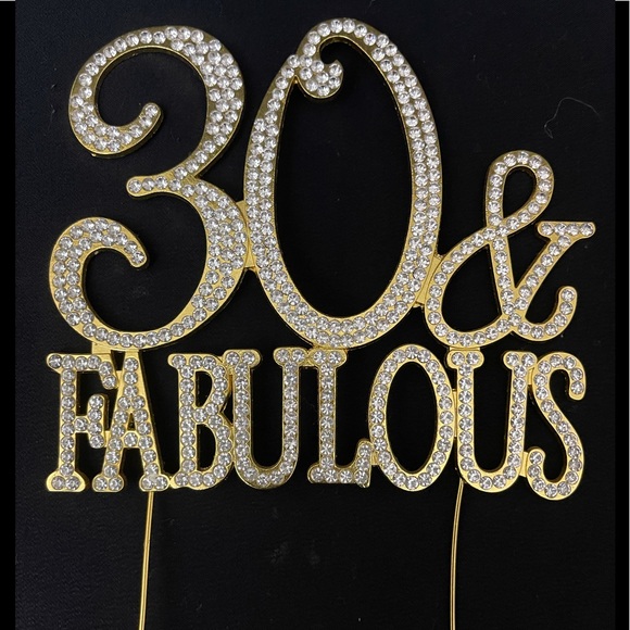30& Fabulous Cake Topper - Picture 2 of 3